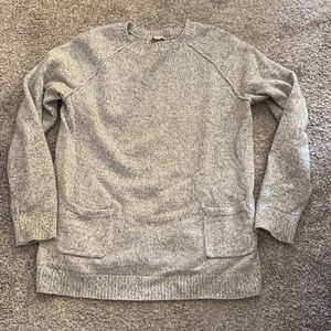 Sweater with pockets